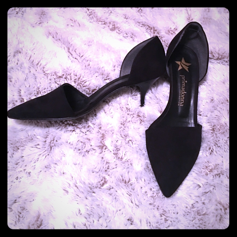 Pointed toe mini heels