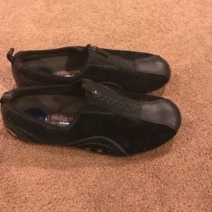 Natural sport featuring dr. Scholl's sneakers