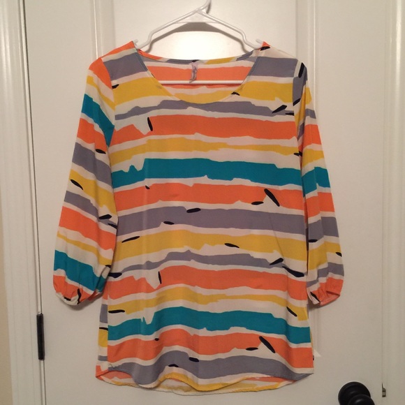 💛💜 Striped 3/4 sleeve Blouse 💜💛 - Picture 1 of 2