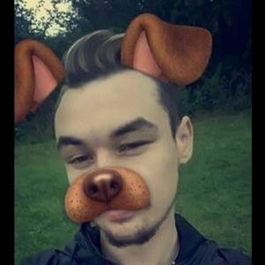 Meet your Posher, Troy