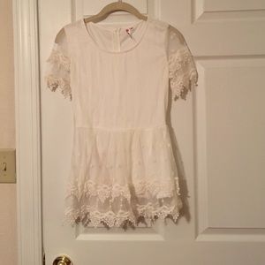 NWOT Short sleeve lace blouse