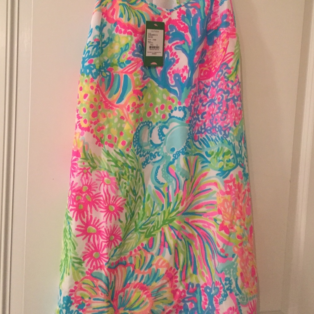NWT Lilly silk dress in Lovers Coral print. Sz S.