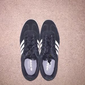 💥 Flash Sale $$$ Black Adidas Samba