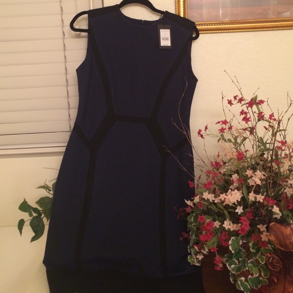 β¬οΈ Royal Blue & Black Dress π₯ by JAEGER - Picture 3 of 7