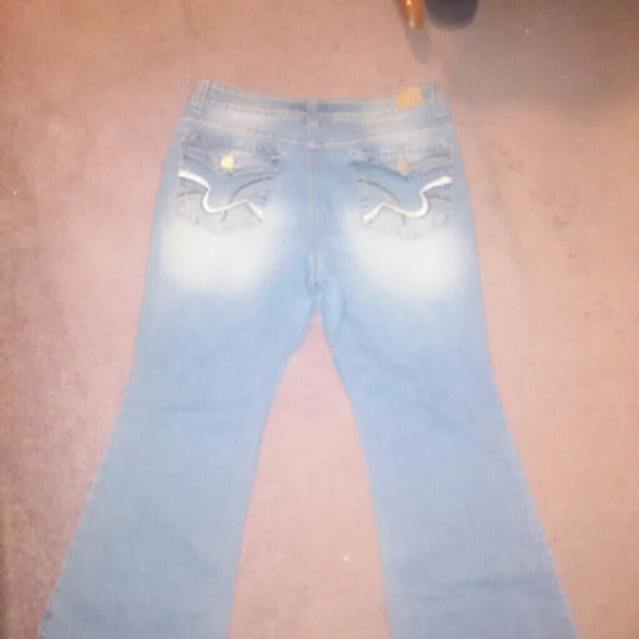 Jeans - Picture 2 of 3