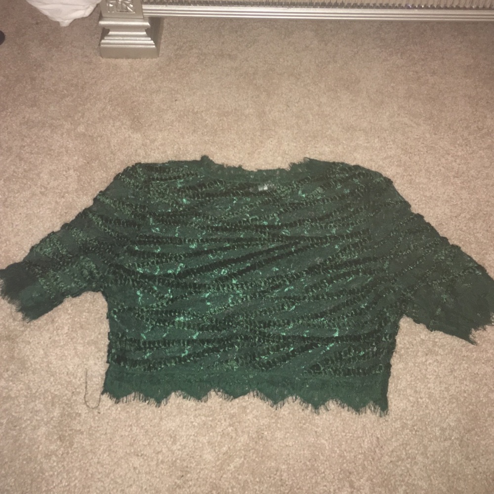 Lacy green crop top - Picture 2 of 3