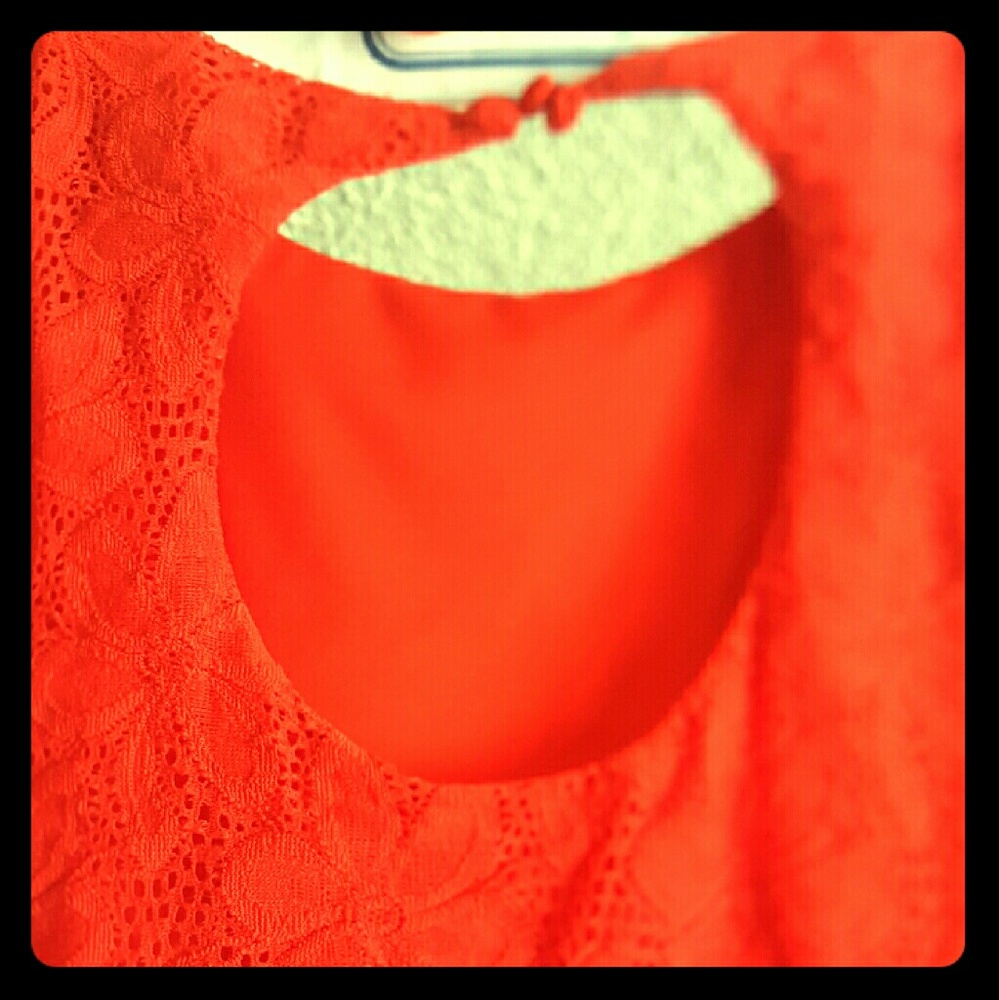 Orange/red lace design top