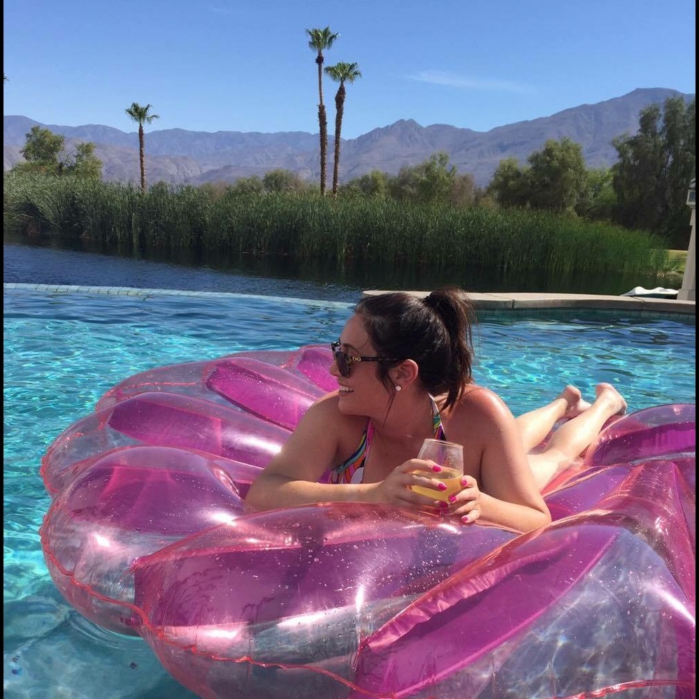 Meet your Posher, Rachel