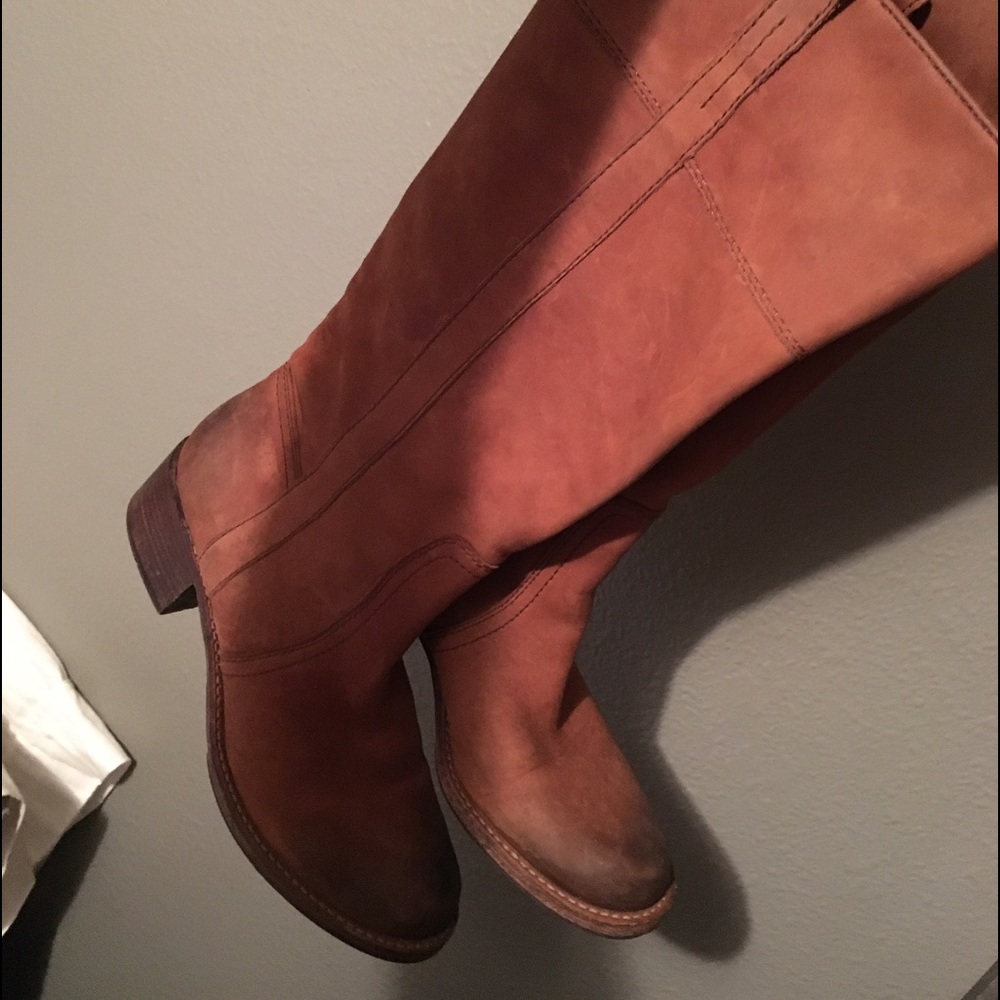 Rustic Dream Halogen Boots