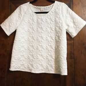White puffer blouse