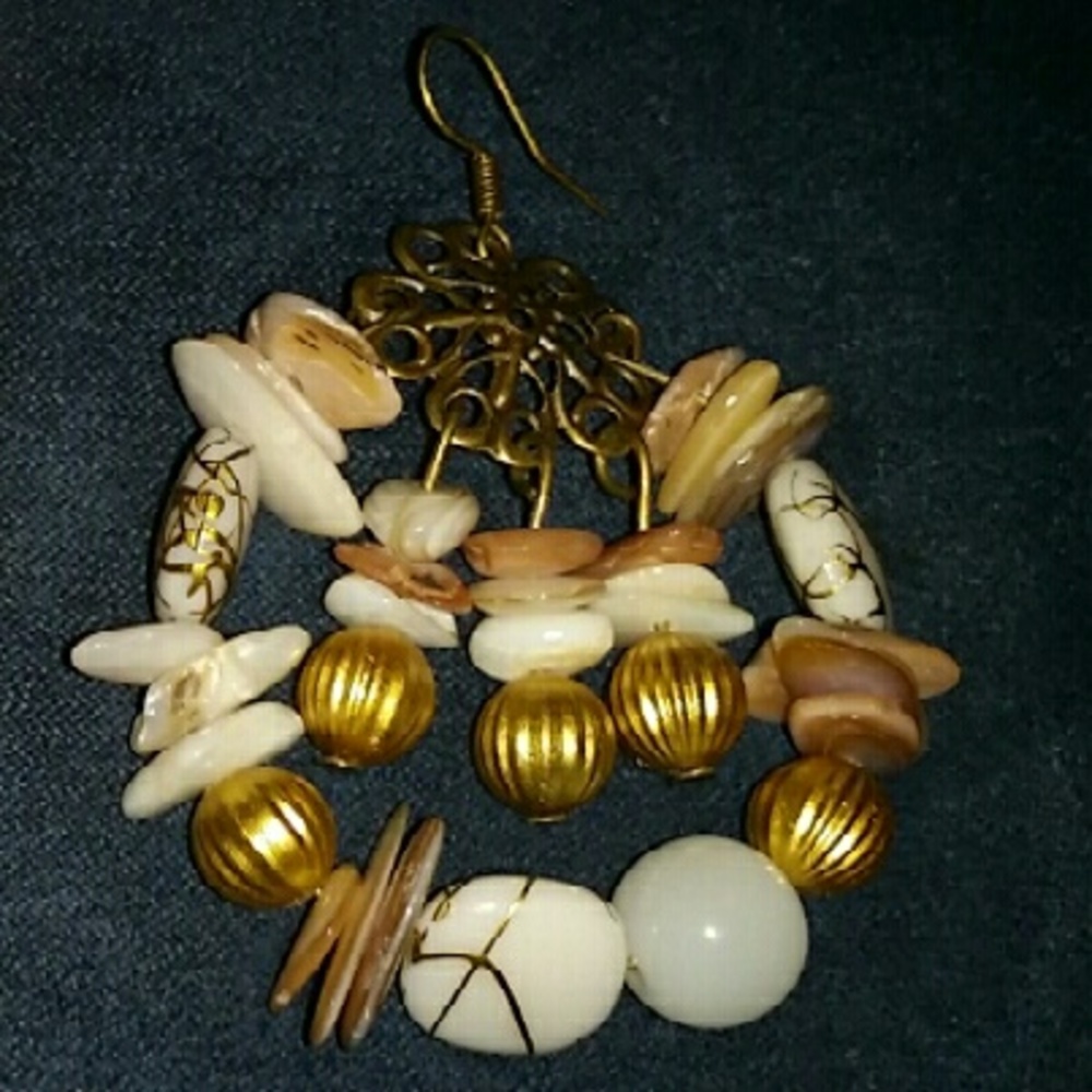 Earrings - Picture 4 of 4