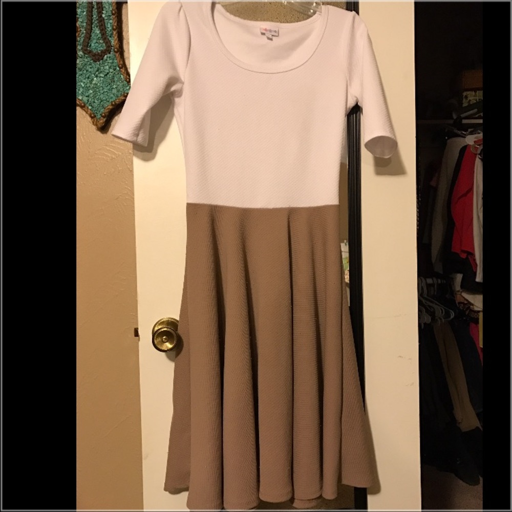 LuLaRoe Nicole Dress