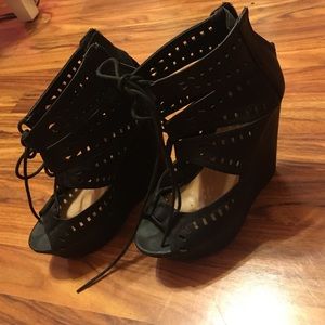 Black wedges.