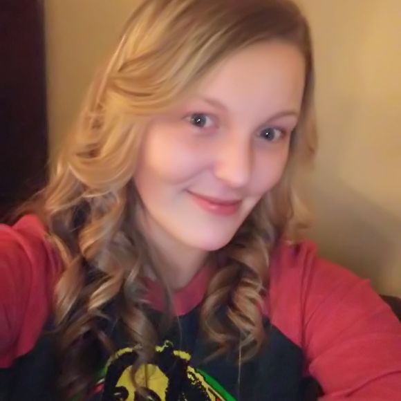 Meet your Posher, Carrie - Picture 1 of 1