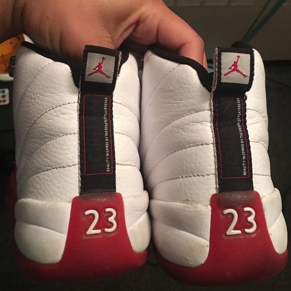 Jordan Retro "Cherry 12's" Size 7 - Picture 3 of 4