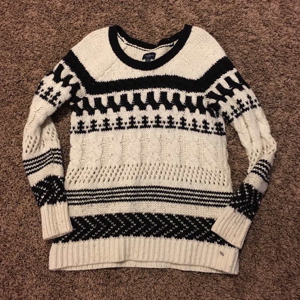American Eagle Sweater
