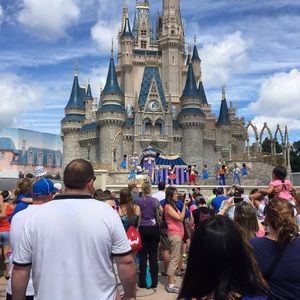 Meet your Posher, Donna