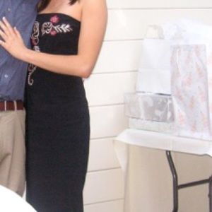 NY&Co body con strapless tube knee length dress