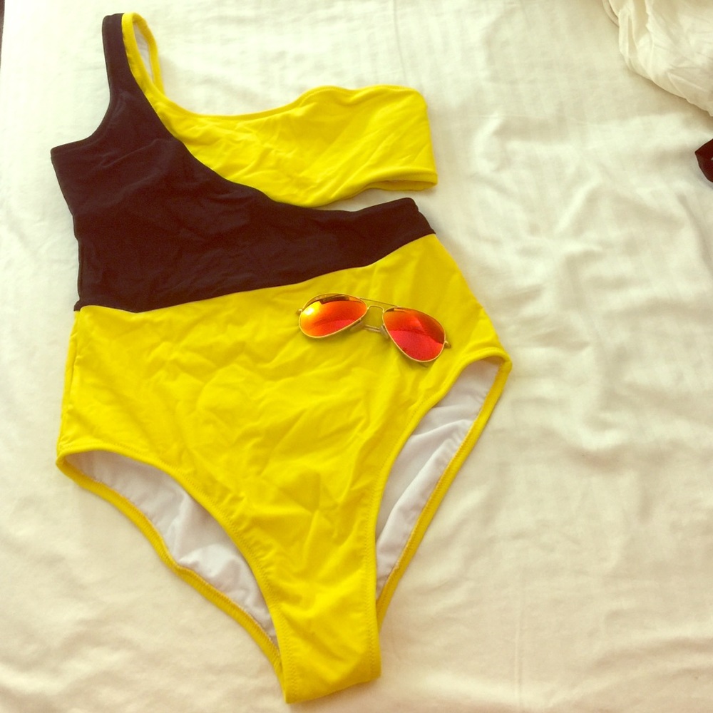 Swim one piece