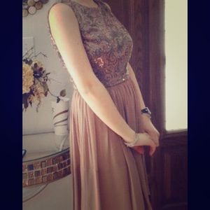 Dark tanned flare dress 👗