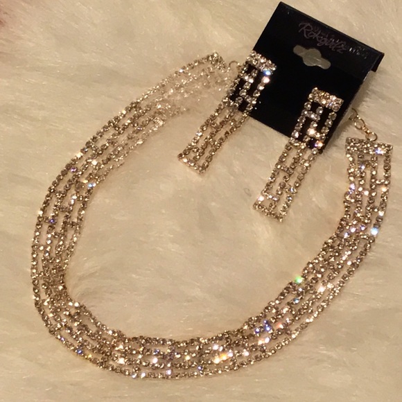 Jewelry - Gold Rhinestone Choker set