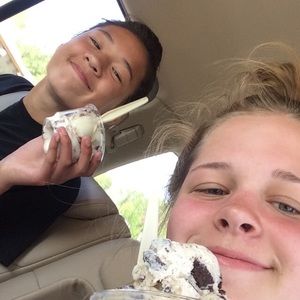 Meet your Posher, Mady