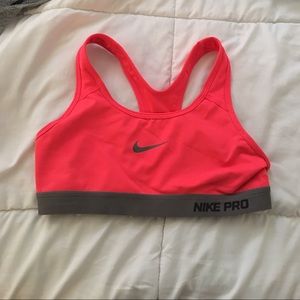 Nike pro sport bra