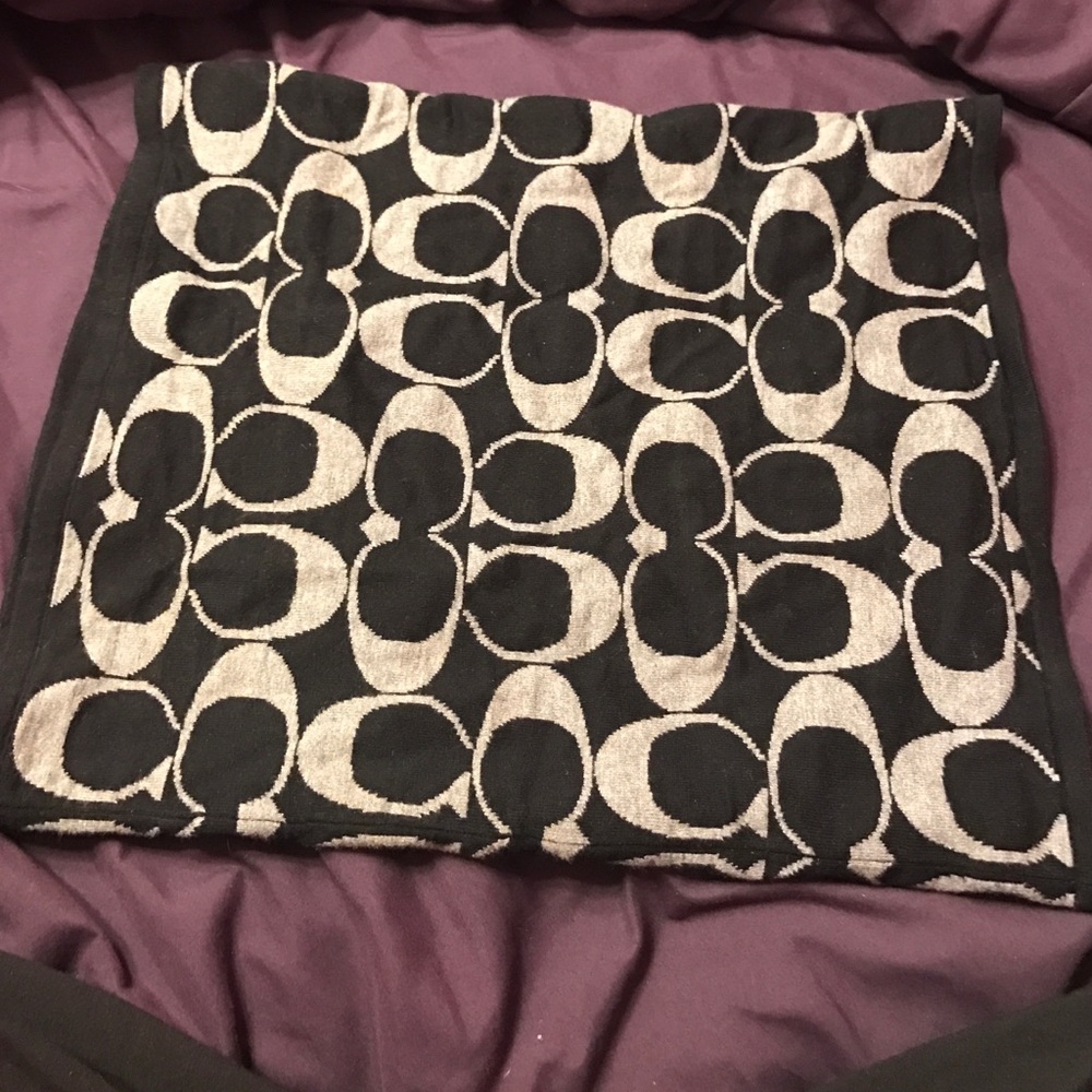 Coach wrap Scarf