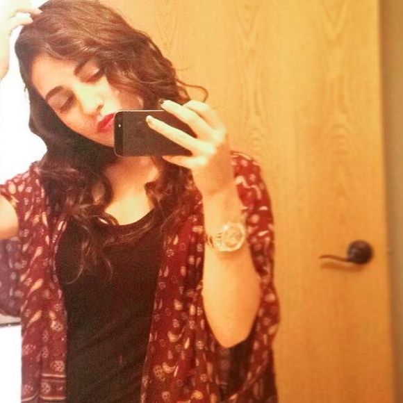 Meet your Posher, Cierra - Picture 1 of 1