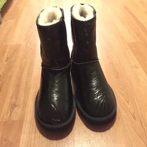 UGG short boots. Black. Size 7