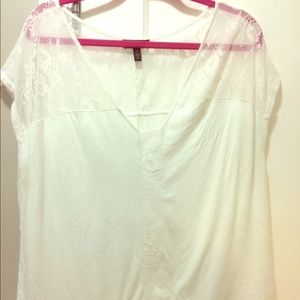 Cute Jessica Simpson Top with Lace Detail