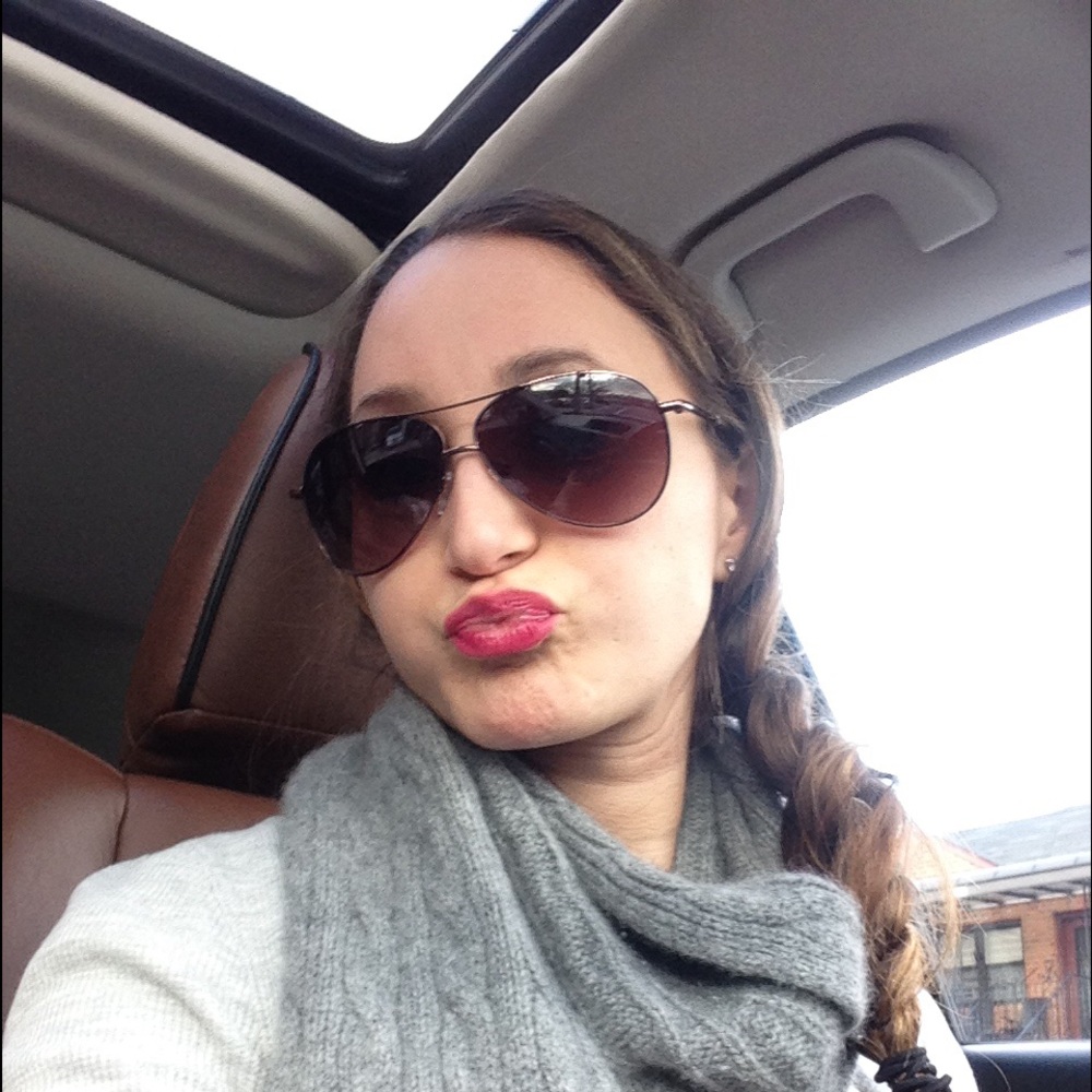 Meet your Posher, Melissa