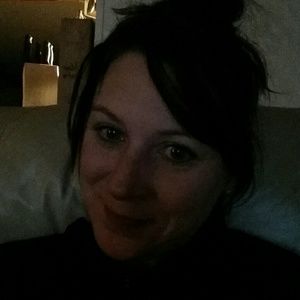 Meet your Posher, Casey