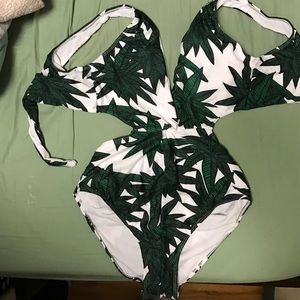 Palm tree one piece