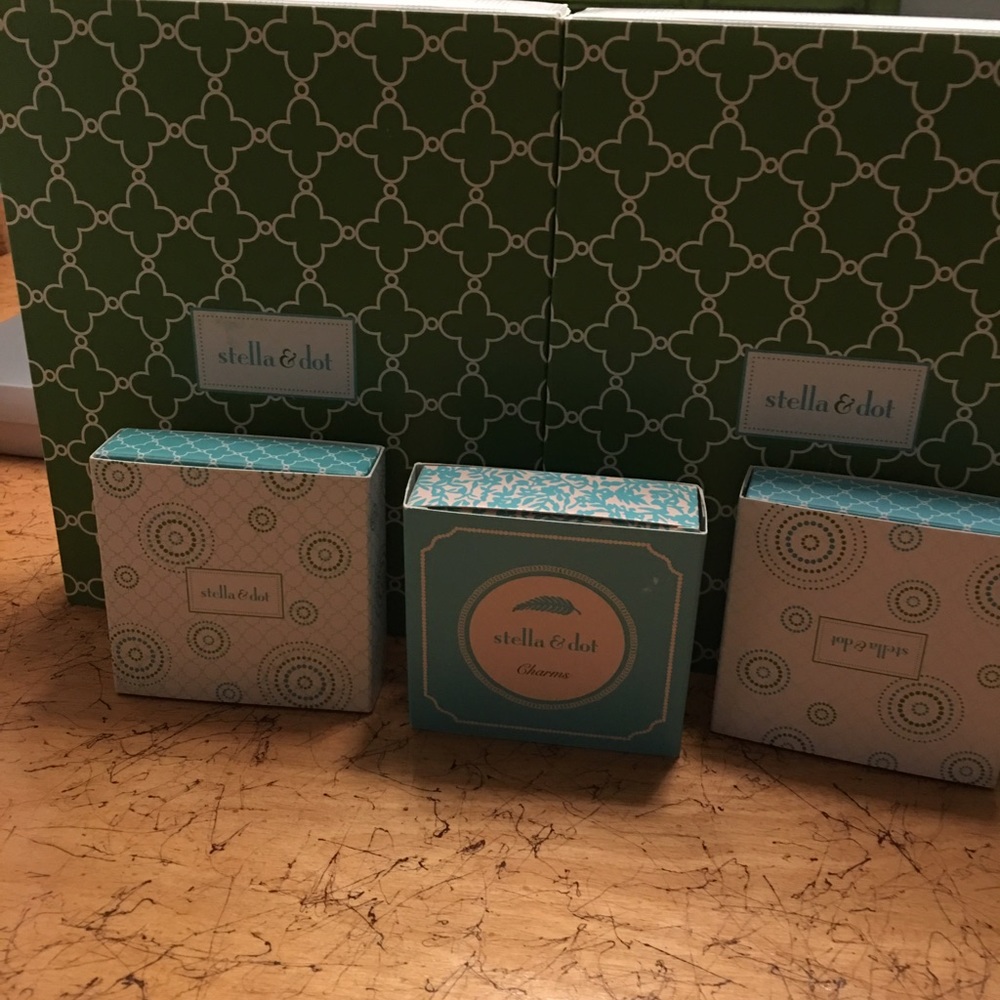 Stella and dot empty boxes