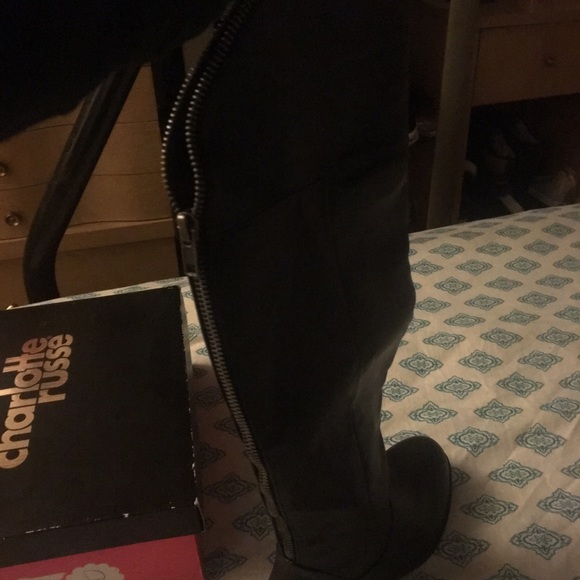 Boots - Picture 2 of 4