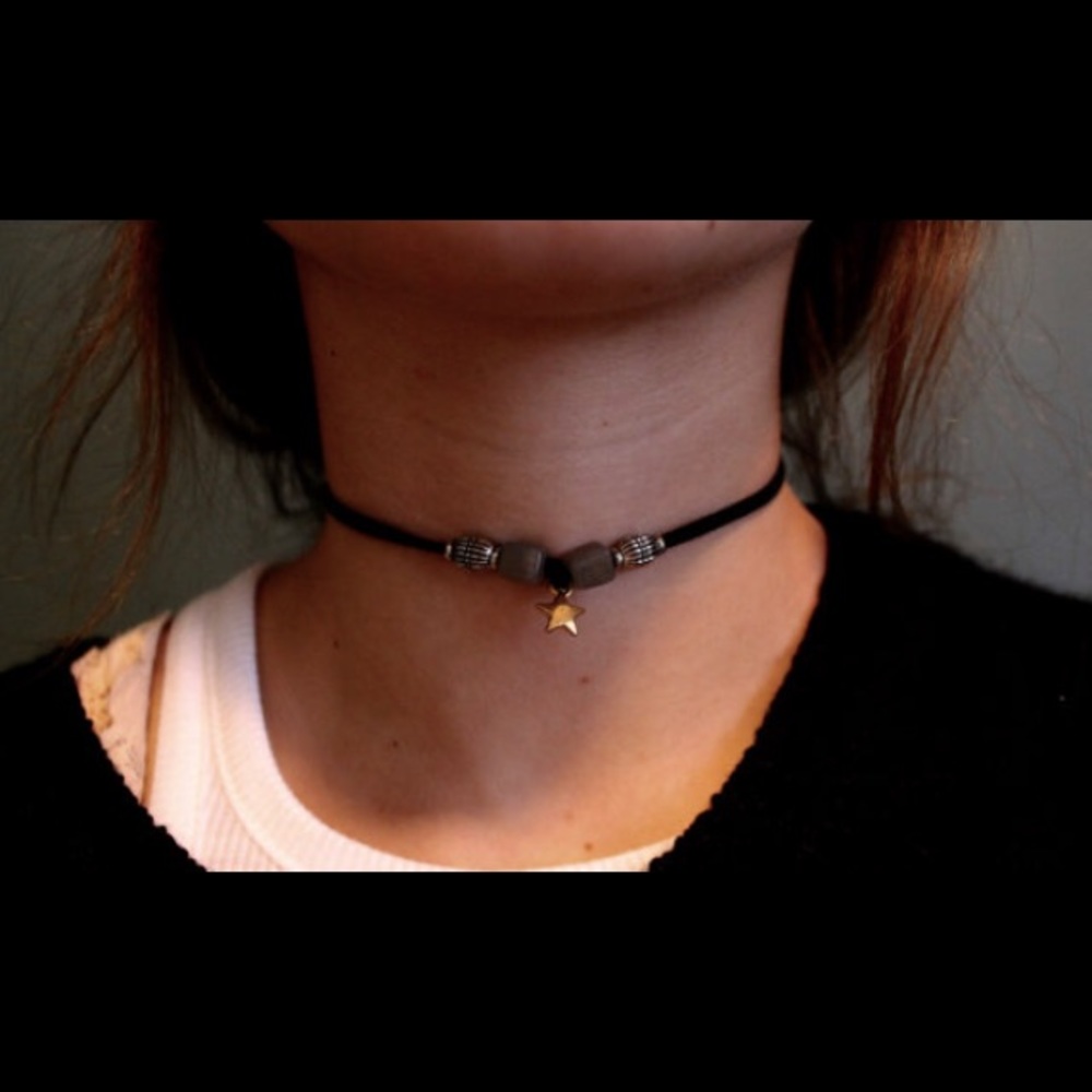 Choker Necklace with Star