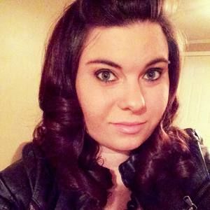 Meet your Posher, Amie