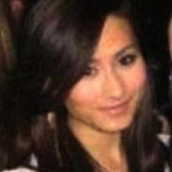 Meet your Posher, Belinda - Picture 1 of 1