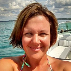 Meet your Posher, Julie