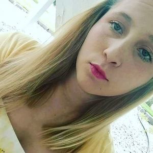 Meet your Posher, Lacy