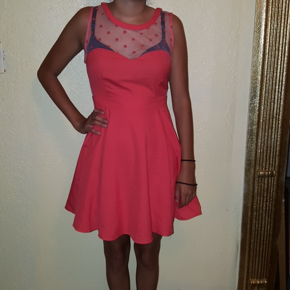 Coral mesh and polka dot dress - Picture 3 of 5