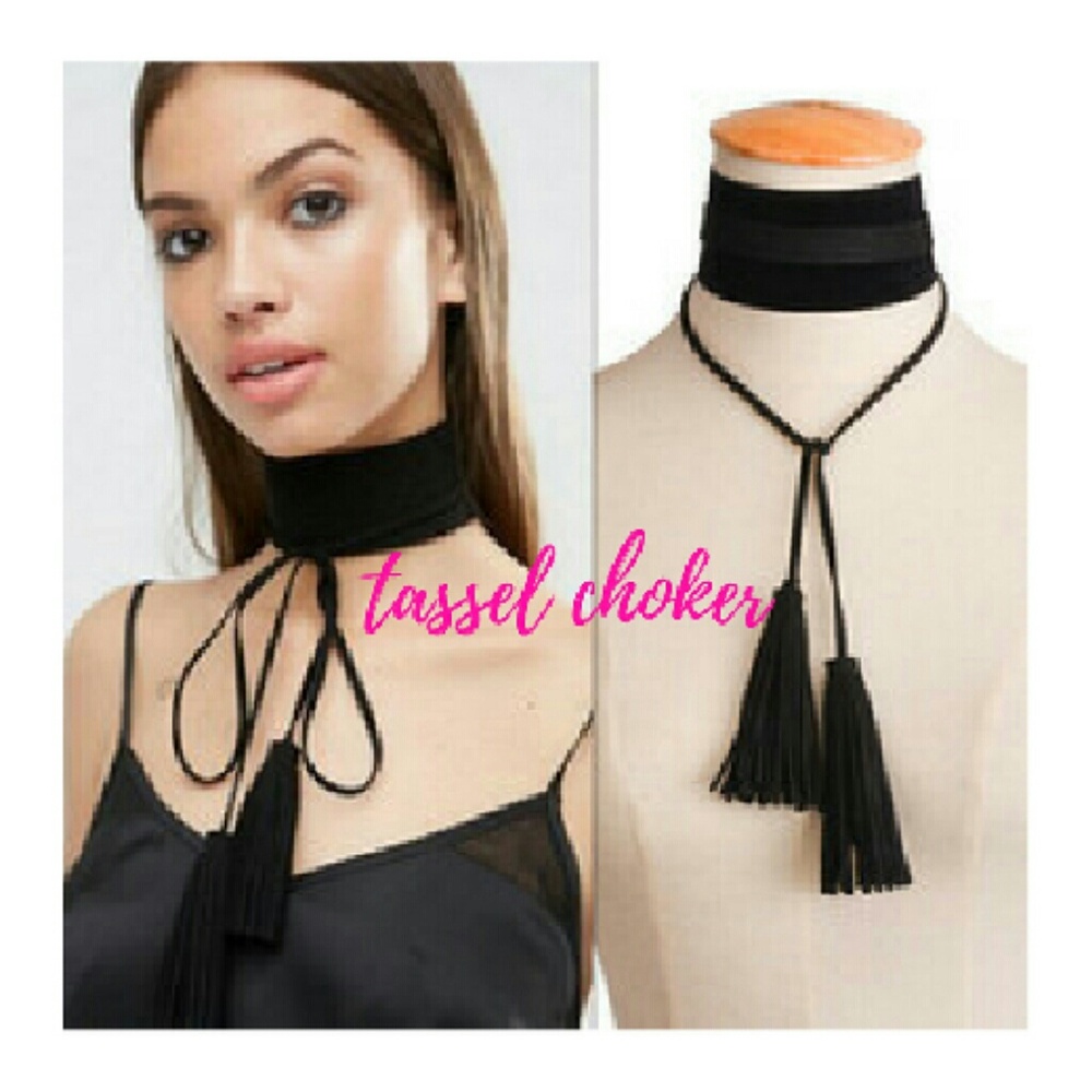 Choker necklace
