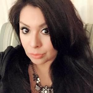 Meet your Posher, Lorena
