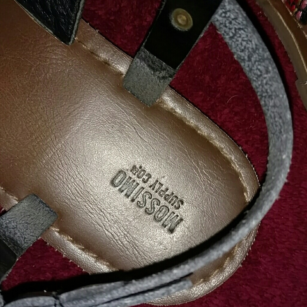 Sandals - Picture 2 of 2