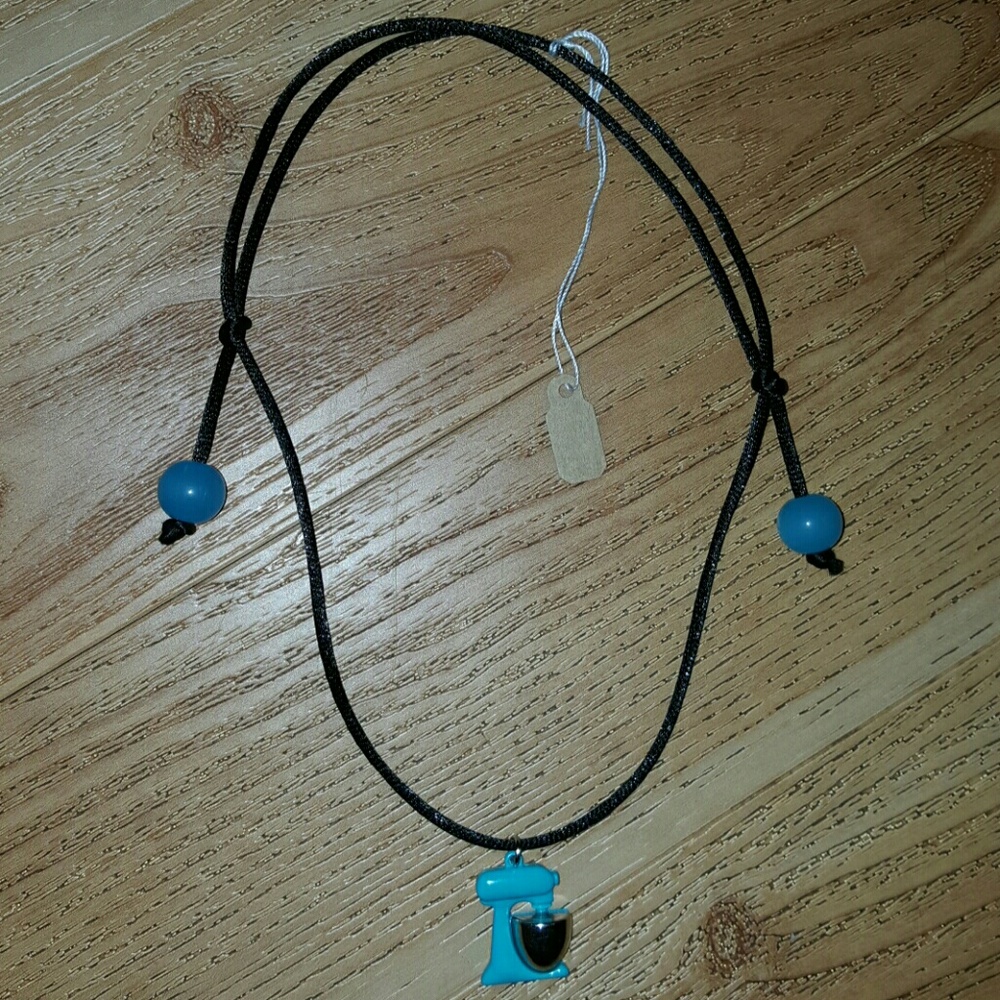 SALE‼️SATIN BLACK CORD SUPER ADORABLE - Picture 1 of 3