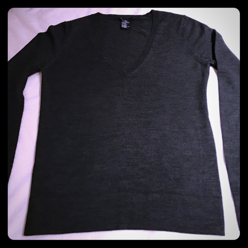Theory wool v-neck sweater