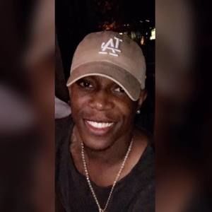 Meet your Posher, Jaye