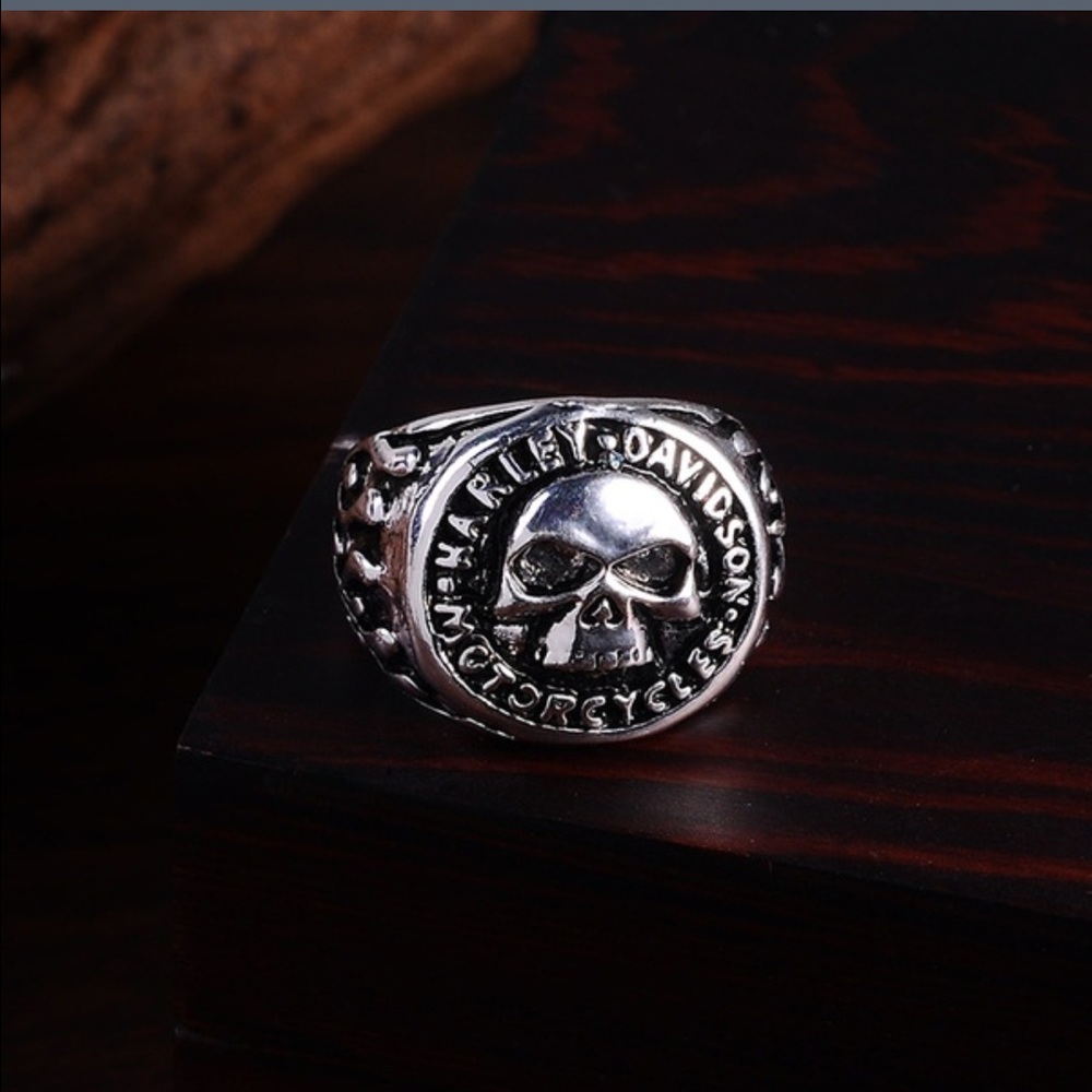 Harley Davidson Tough guy punk style skull ring