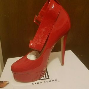 Strap around the ankle platform heels